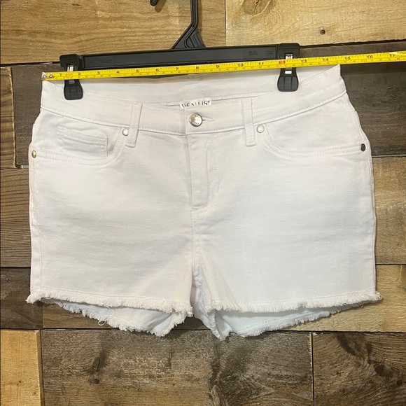 VENUS Pants - White Shorts, Venus, Size 6, cut-off, (98% cotton, 2% elastane)